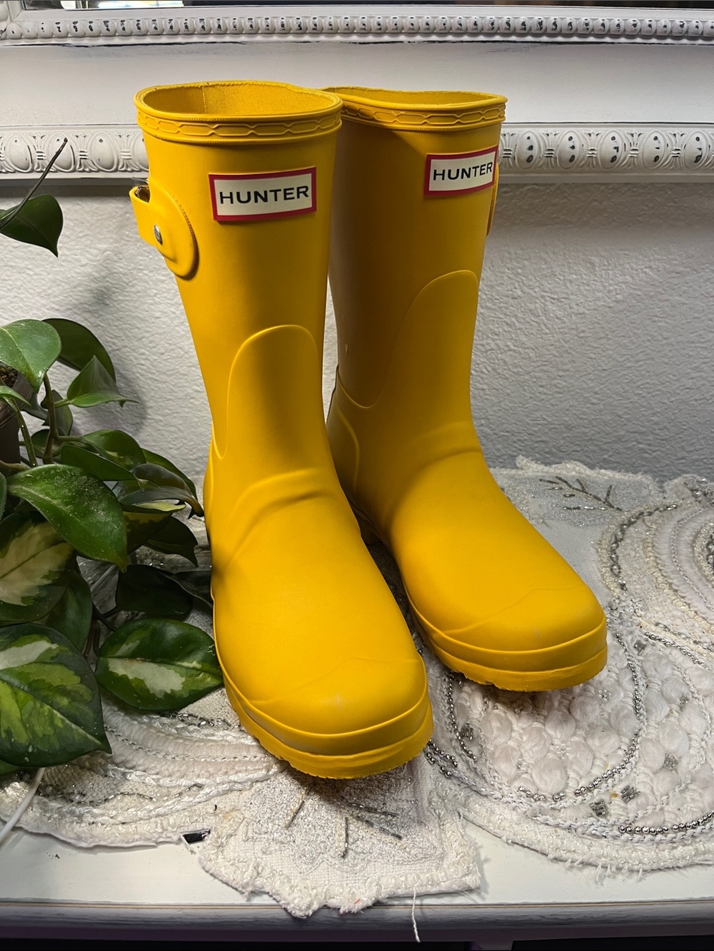 EUC Hunter Original Short Back Adjustable Rain Boots Yellow Women’s Size 7 - Picture 2 of 15